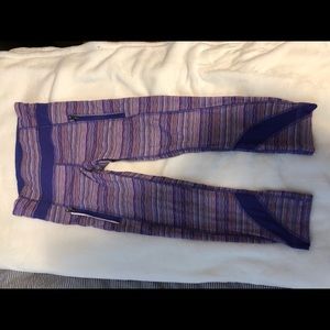 Lululemon cropped leggings size 2 with pockets